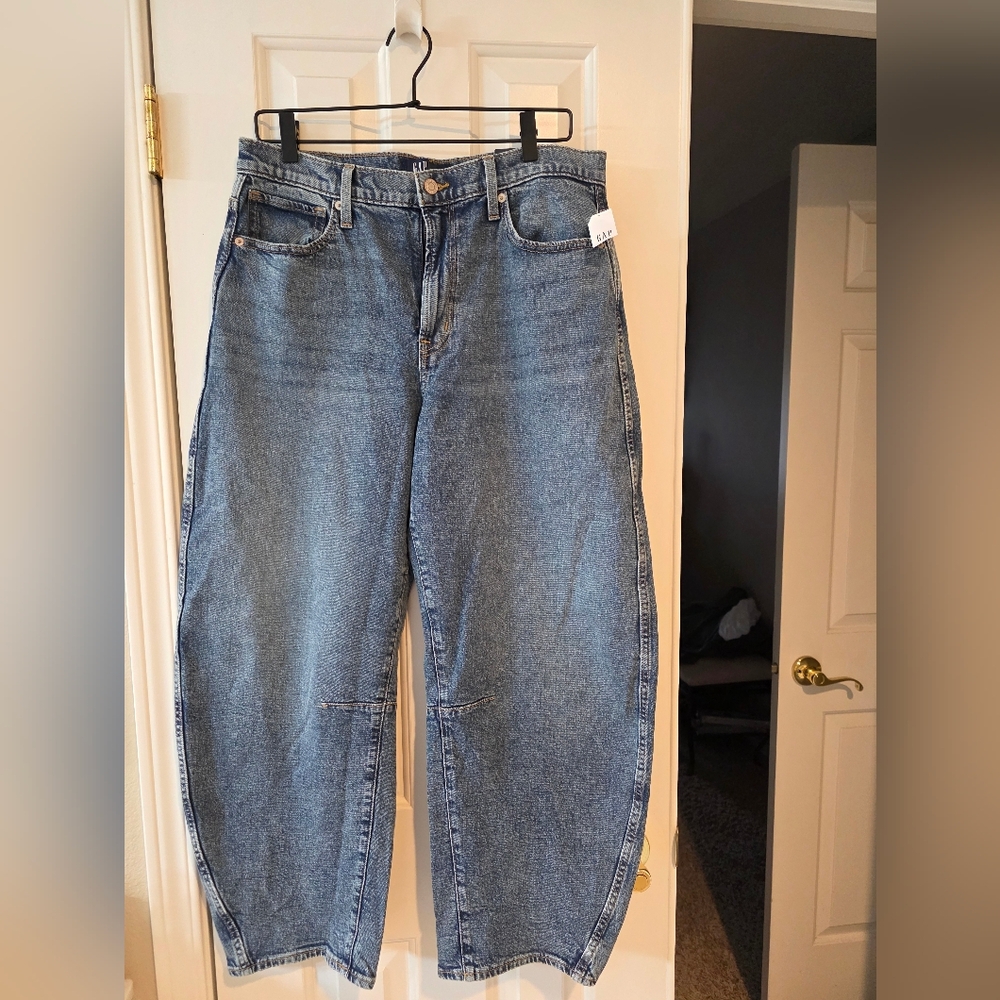 Gap High Rise Barrel Jeans - Picture 5 of 5